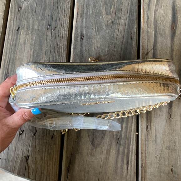 NWT Victoria’s Secret Crossbody purse - Picture 9 of 12